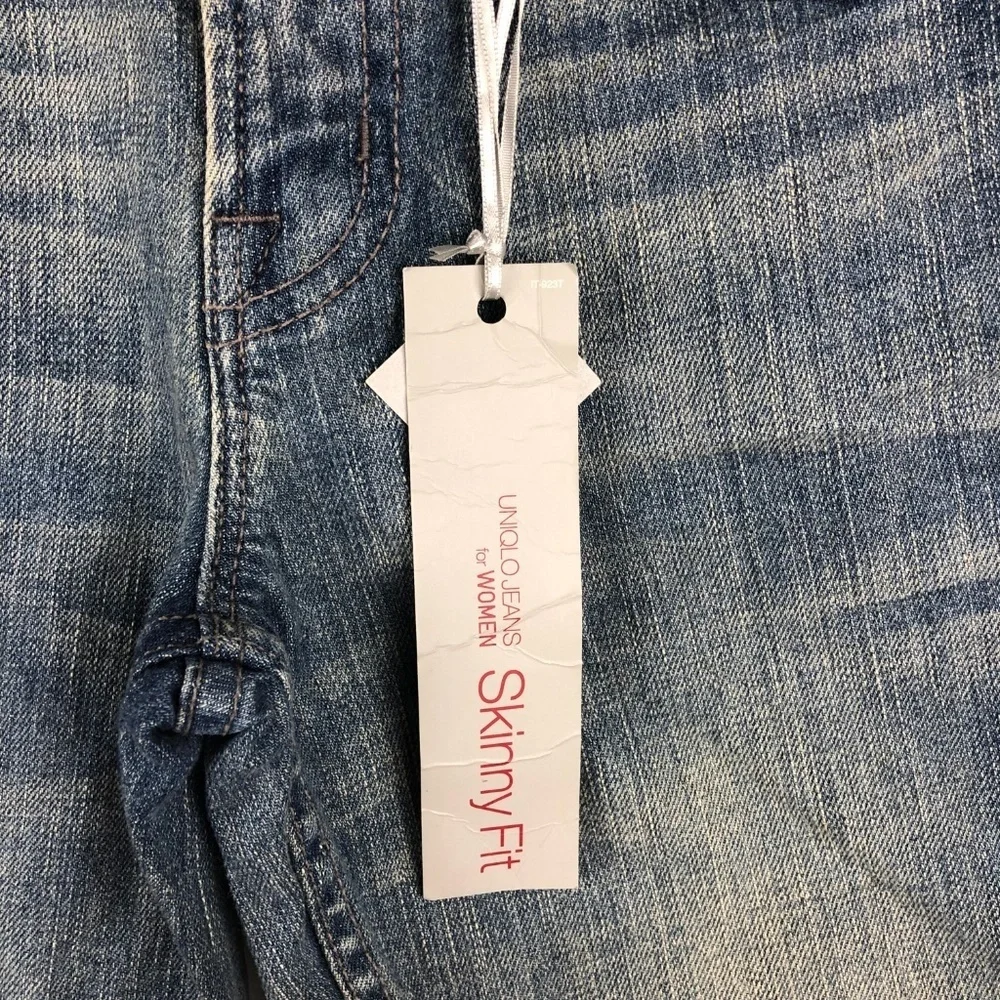 Uniqlo Skinny Fit Distressed Jeans Size 23